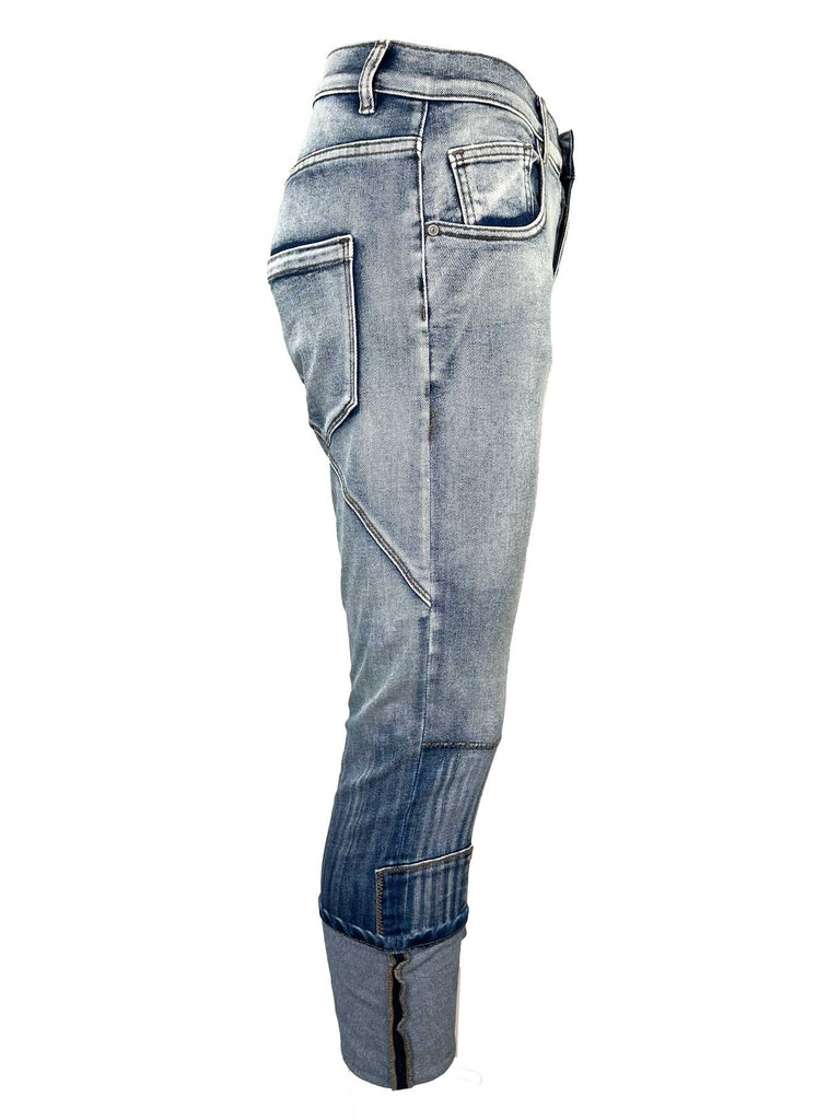 Jeans, Flicken, blau, Ansicht seitlich