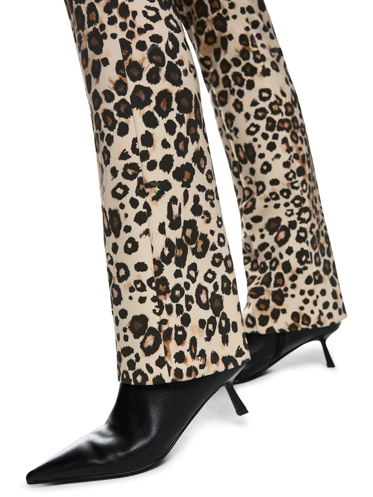 Hose Frederica leo, Ansicht Detail