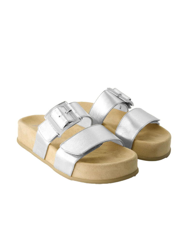 Pantolette silber mit Schliesse Ansicht Paar