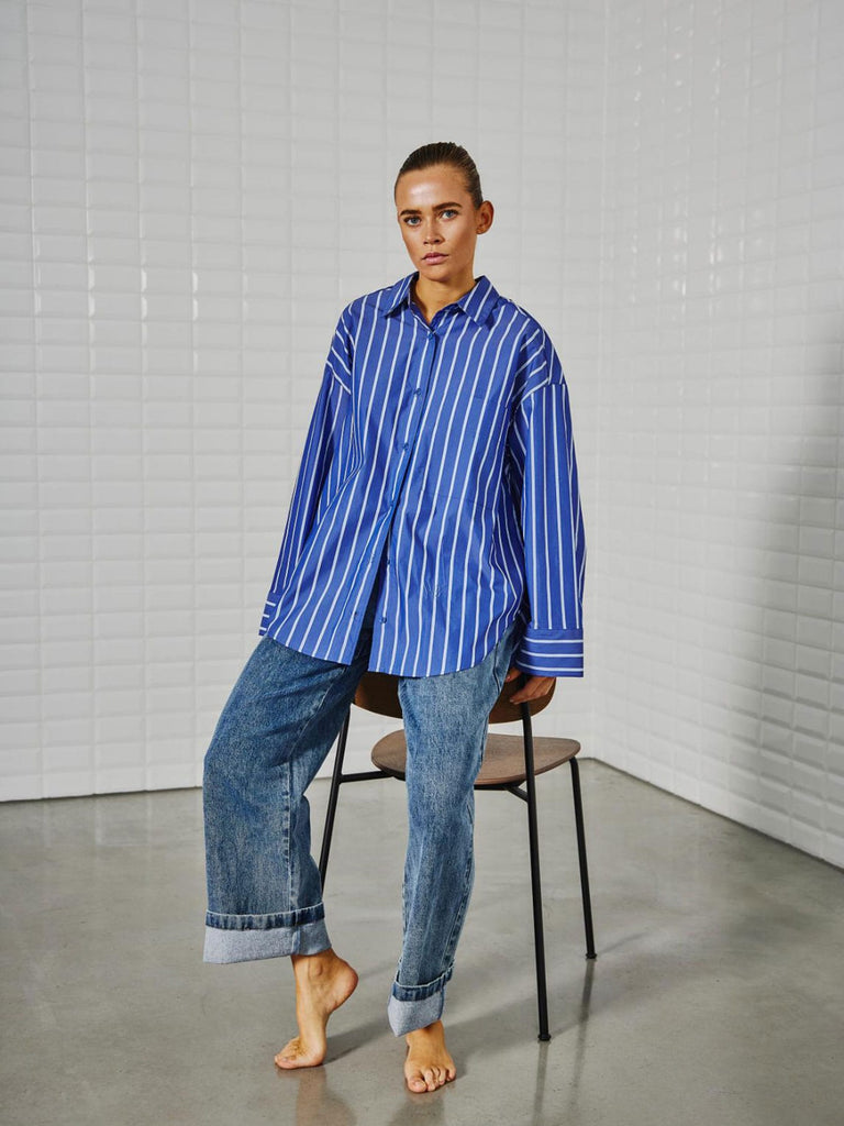 Bluse Nolan Stripe magic blue, Trage-Ansicht vorn