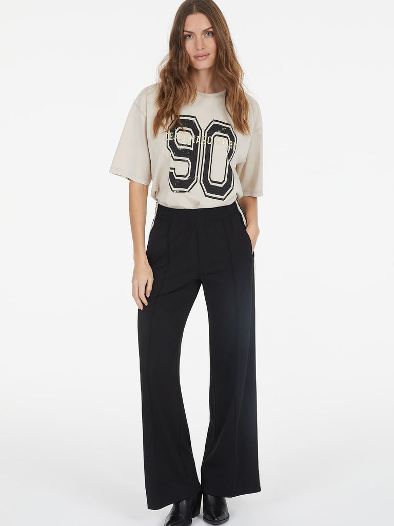Shirt 90 light sand, Trage-Ansicht vorn